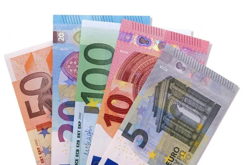 Jaka waluta obowiązuje w Niemczech? Nie daj się zaskoczyć!